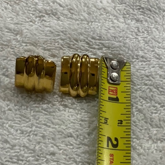 Monet Clip Earrings 3 Pair Classic Lot Gold-Tone Metal - Picture 16 of 16